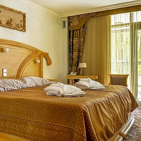 Grand Lietuva Serviced Dzukija 4*