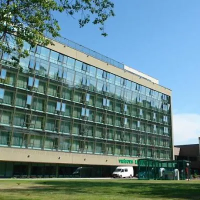 Grand Lietuva Serviced Dzukija ホテル 4*